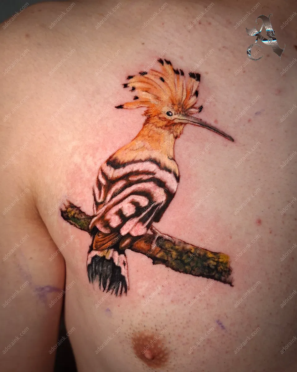 Tatuaje estilo Realism de Hoopoe Tattoo, Reserva de consulta para tatuaje realista, Ideas de retrato en tatuaje realista